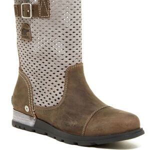 SOREL major perforatedd boots size 7